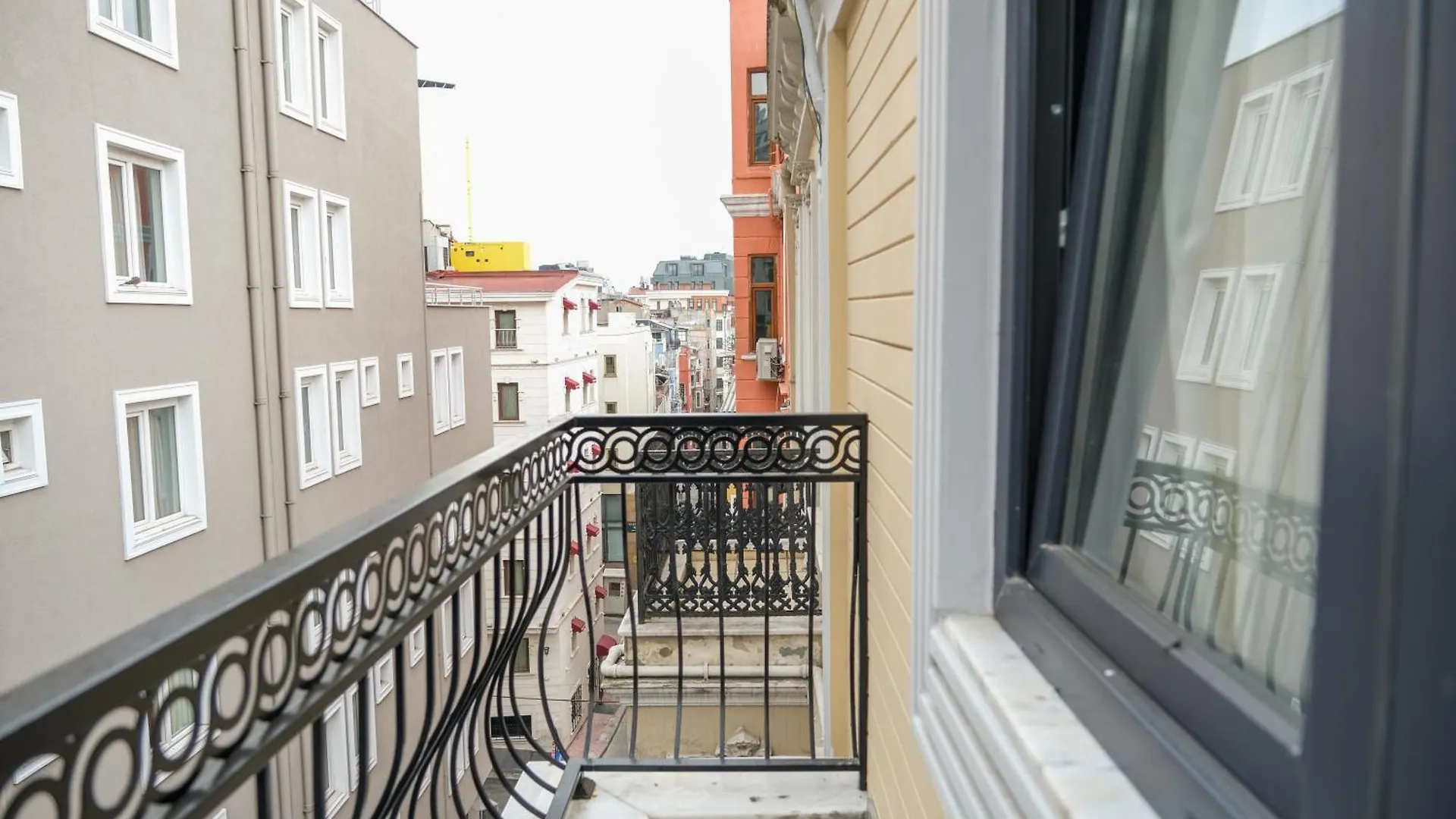 Yellow Mansion Стамбул Апарт-отель