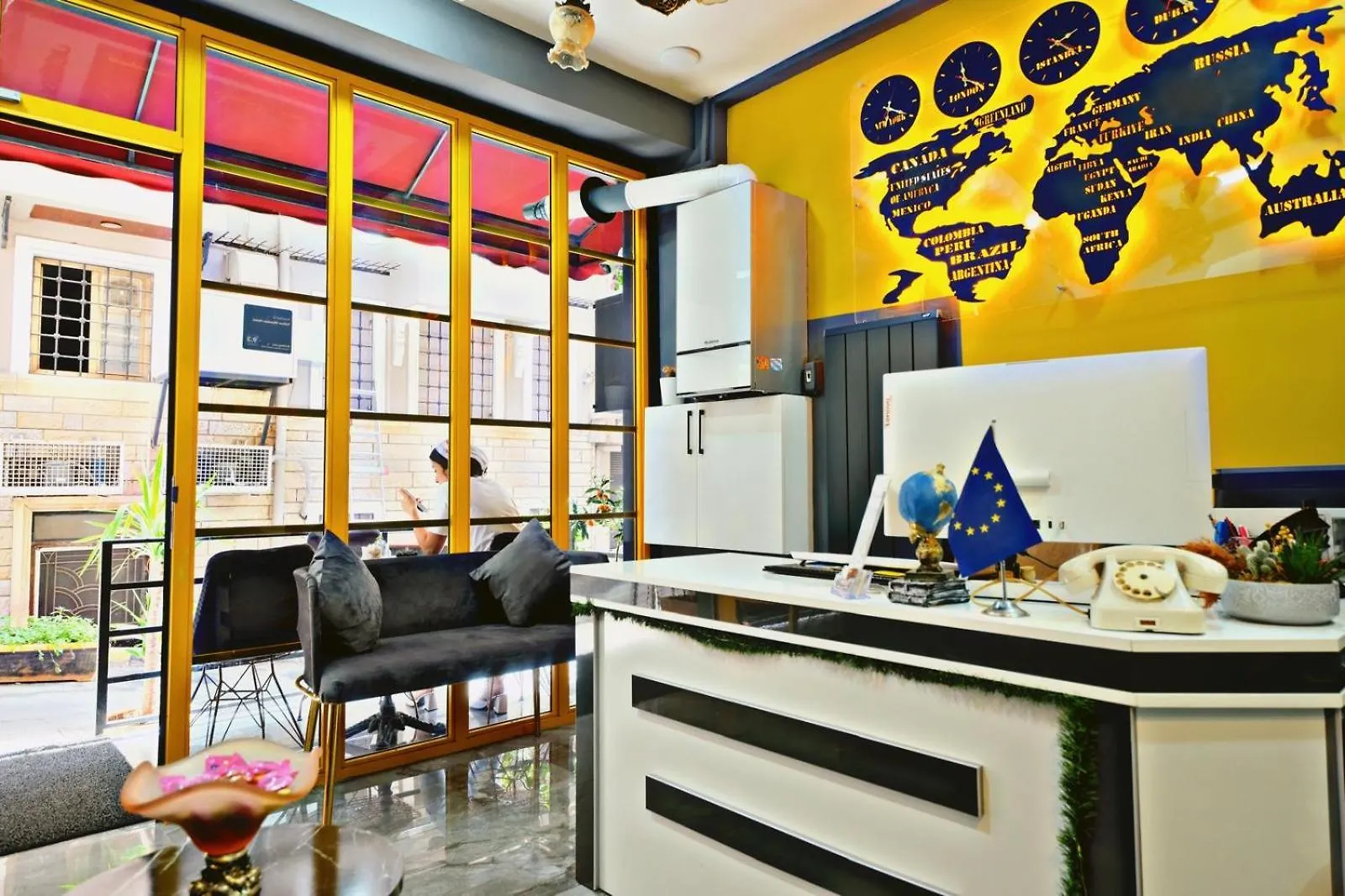 Yellow Mansion Стамбул 0*,